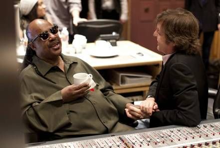 Paul McCartney és Stevie Wonder újra együtt
